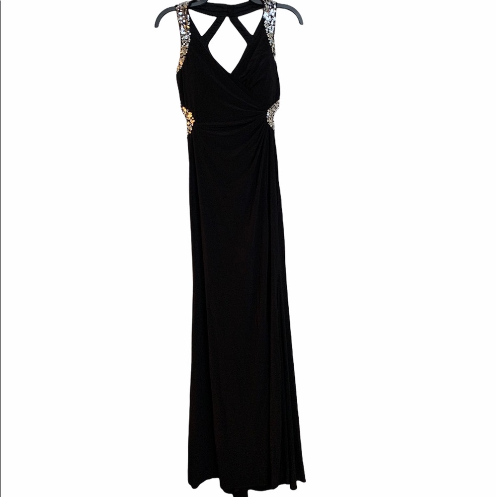 Stunning Back Gown - Picture 2 of 6